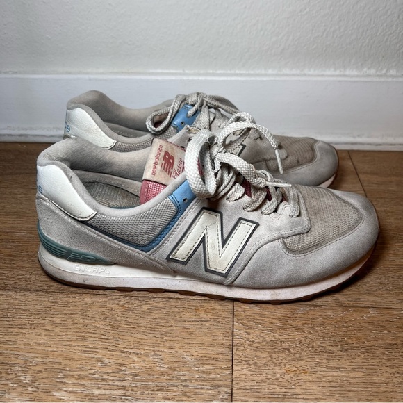 New Balance Gray and Blue Casual Sneakers size 10 - Picture 1 of 5
